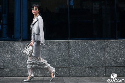 kho roi mat truoc ve thanh lich cua tieu thu ha thanh - 1