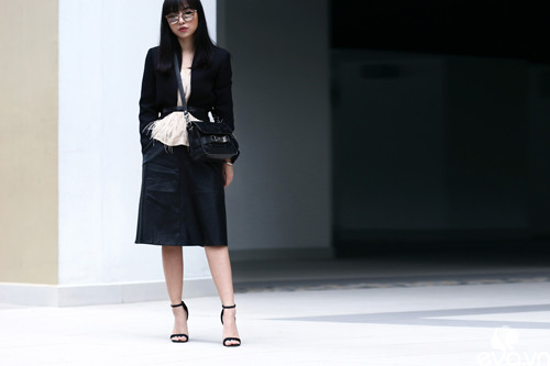 kho roi mat truoc ve thanh lich cua tieu thu ha thanh - 11