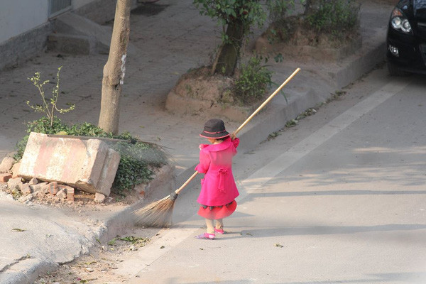 Loạt ảnh Ở đâu có mẹ, ở đó có Tết của hai mẹ con cô lao công gây xúc động - Ảnh 6. Loạt ảnh Ở đâu có mẹ, ở đó có Tết của hai mẹ con cô lao công gây xúc động - Ảnh 6.