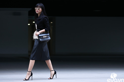 kho roi mat truoc ve thanh lich cua tieu thu ha thanh - 9