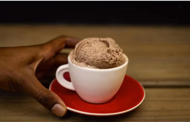 Kem kê mạch nha (kê, một loại ngũ cốc chịu hạn, là cây trồng chủ lực ở nhiều vùng bán khô hạn ở châu Phi. Ảnh: CNN/Jo Munnik