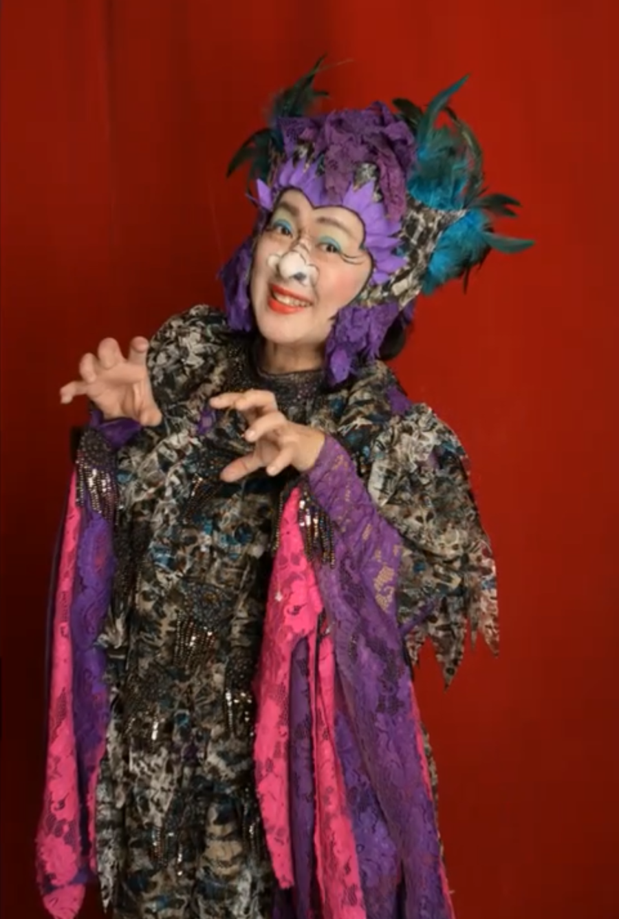 Nghệ sĩ Thanh Thủy trở lại sân khấu Idecaf với vai Chim Lợn.