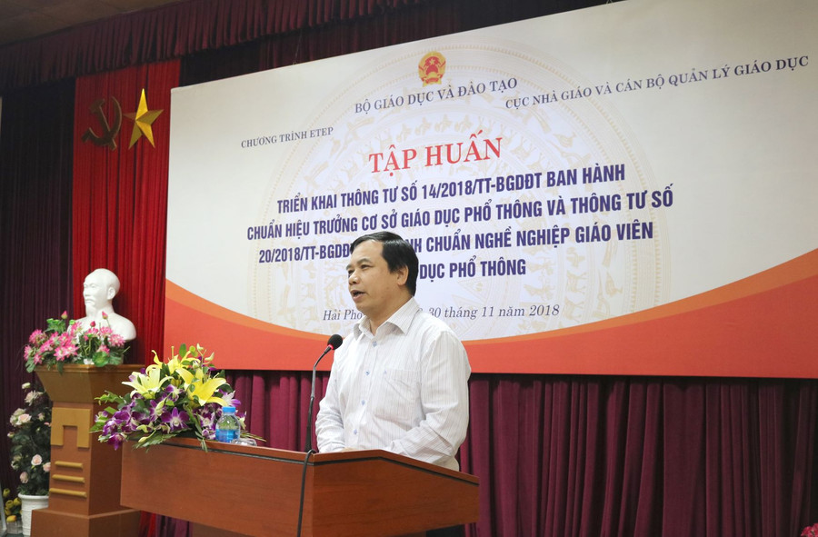 TS Hoàng Đức Minh - Cục trưởng Cục Nhà giáo và Cán bộ Quản lý Giáo dục phát biểu khai mạc