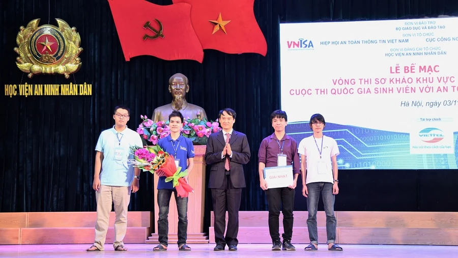 Đội Đại học CNTT – Đại học Quốc gia Hà Nội đoạt giải nhất sơ khảo phía Bắc 