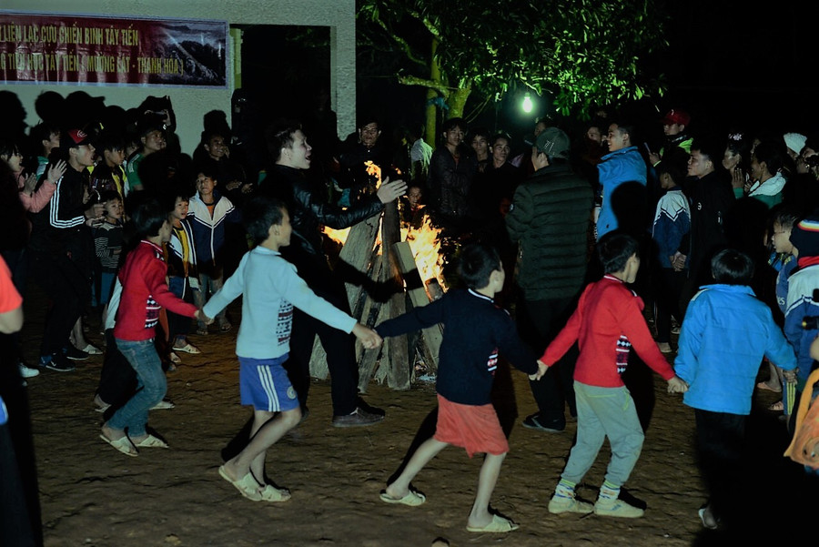 Buổi tối ở điểm trường Sài Khao Buổi tối ở điểm trường Sài Khao