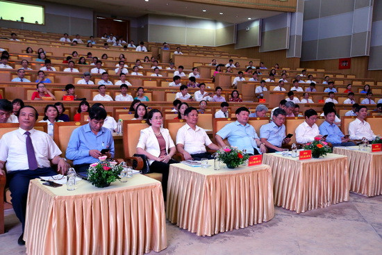 Các đại biểu dự hội nghị tổng kết ngành Giáo dục Hưng Yên. Ảnh: Việt Hà Các đại biểu dự hội nghị tổng kết ngành Giáo dục Hưng Yên. Ảnh: Việt Hà