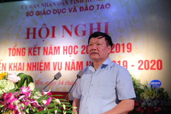 Phát biểu giao nhiệm vụ, ông Nguyễn Văn Phóng chỉ đạo các Sở, ngành tập trung nguồn lực thực hiện CT, SGKGDPT mới. Ảnh: Việt Hà Phát biểu giao nhiệm vụ, ông Nguyễn Văn Phóng chỉ đạo các Sở, ngành tập trung nguồn lực thực hiện CT, SGKGDPT mới. Ảnh: Việt Hà