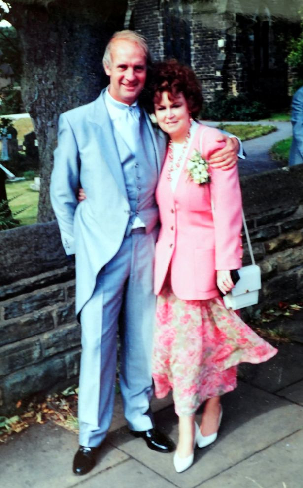 Vợ chồng ông Ken Myers. Vợ chồng ông Ken Myers.