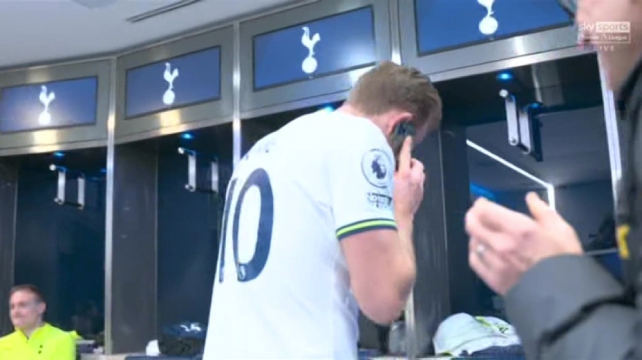 Nhà cầm quân người Ý gọi điện cho học trò Kane khi đang hồi phục sau ca phẫu thuật.