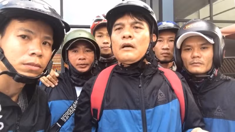 “Hiệp sĩ” Nguyễn Thanh Hải xuất hiện trên YouTube nói “Tuấn khỉ muốn ra đầu thú”. Ảnh: Chụp từ màn hình