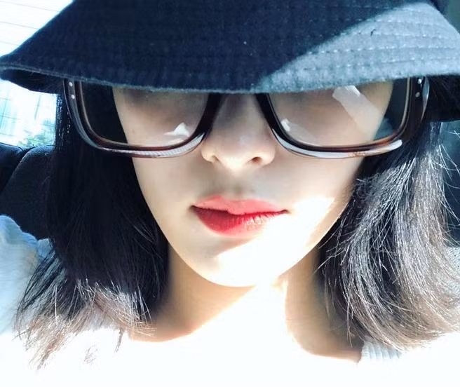 "Mỹ nữ vạn người mê" Hạ Vi ngày càng "nổi loạn" trong loạt ảnh khó đỡ