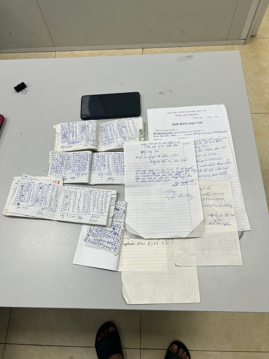 Tang vật vụ án. Tang vật vụ án.