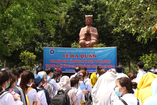 Lễ ra quân tại trường Đại học Kỹ thuật Y tế Hải Dương. Ảnh minh họa: Đ.Tùy. 