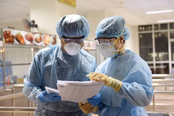 Bắc Ninh: 3 bệnh nhân COVID-19 diễn biến nặng, phải thở máy 