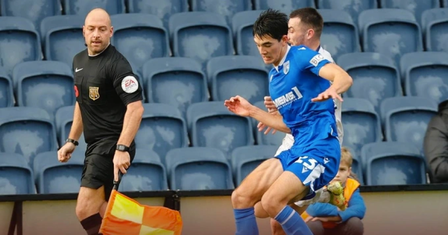 Elkan Baggott thi đấu khá hay giúp Gillingham hoà AFC Fylde 1-1 tại FA Cup. Elkan Baggott thi đấu khá hay giúp Gillingham hoà AFC Fylde 1-1 tại FA Cup.
