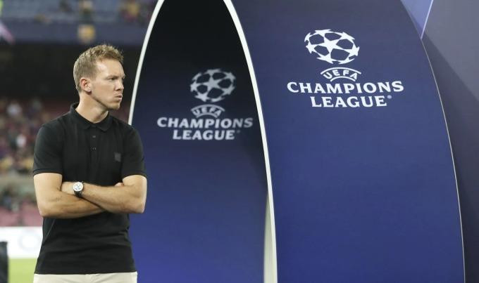 Huấn luyện viên Bayern Munich không hài lòng khi đội nhà đụng PSG ngay vòng 1/8 Champions League.