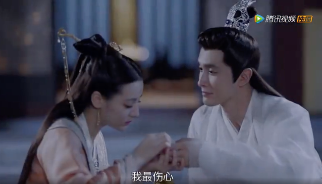 "Tam sinh tam thế Chẩm thượng thư": Địch Lệ Nhiệt Ba khóc cũng đẹp mê hồn, nam phụ ngầu như Lý Dịch Phong - Ảnh 12. "Tam sinh tam thế Chẩm thượng thư": Địch Lệ Nhiệt Ba khóc cũng đẹp mê hồn, nam phụ ngầu như Lý Dịch Phong - Ảnh 12.