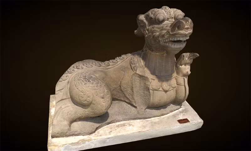 Tượng thủy quái Makara tại Bảo tàng điêu khắc Chăm – Đà Nẵng.