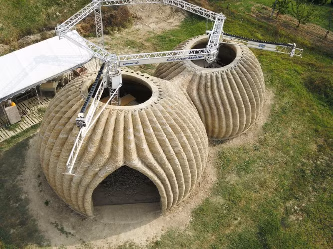 TECLA gồm 2 gian liền kề nhìn từ bên ngoài.