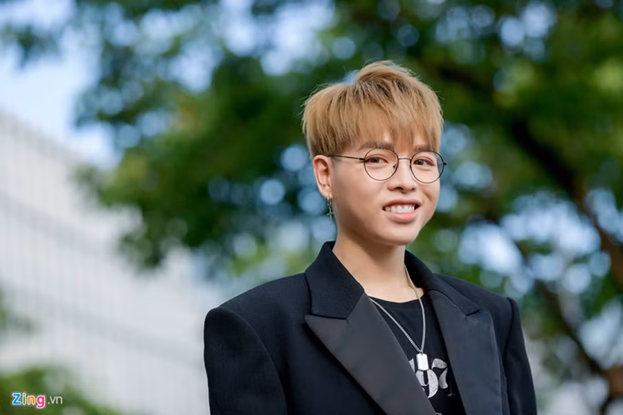 Đức Phúc ở tuổi 23 có xe xịn, nhà vài tỷ đồng và 10 sổ tiết kiệm-2