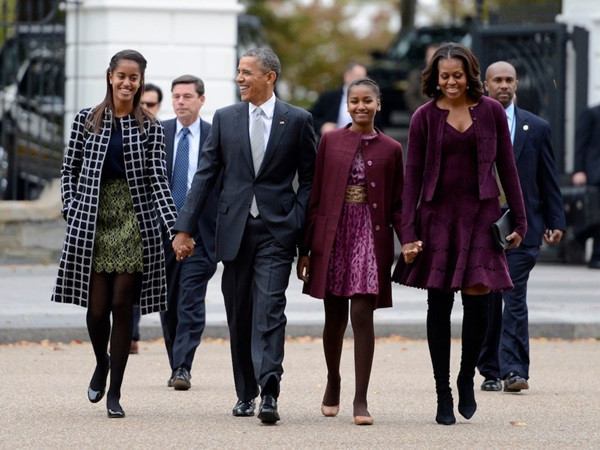 Hé lộ thu nhập “khủng” từ công việc ít ai biết tới của gia đình cựu Tổng thống Obama 
