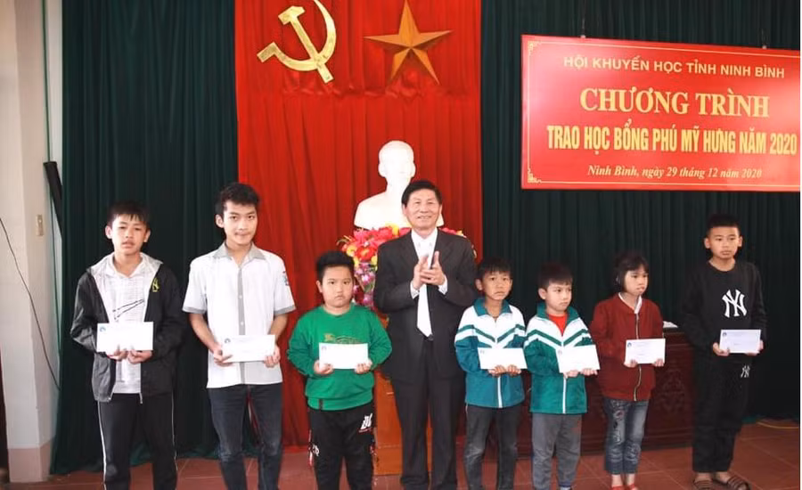 Phong trào khuyến học, khuyến tài phát triển rộng khắp trên địa bàn tỉnh Ninh Bình.