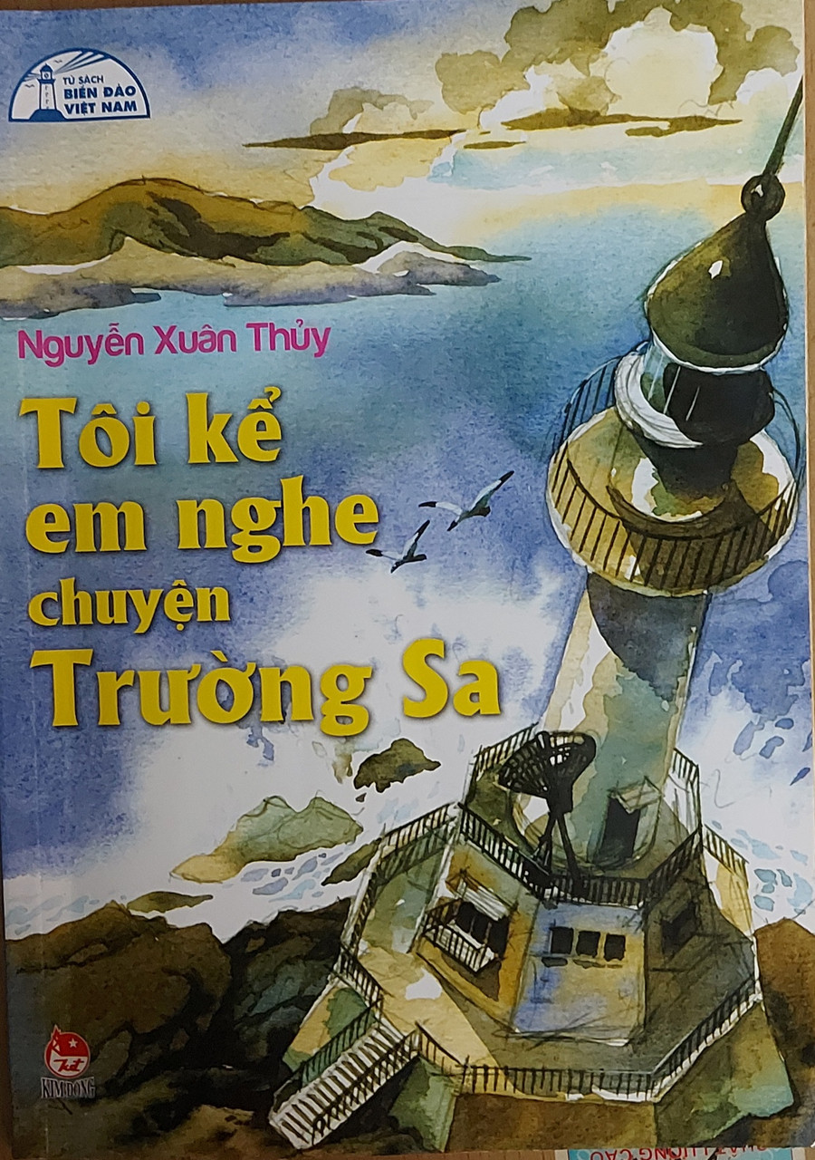 Cùng lên chuyến tàu đặc biệt 'Tôi kể em nghe chuyện Trường Sa' để nghe tác giả Nguyễn Xuân Thủy kể chuyện về biển đảo quê hương. Ảnh: Anh Sơn. Cùng lên chuyến tàu đặc biệt 'Tôi kể em nghe chuyện Trường Sa' để nghe tác giả Nguyễn Xuân Thủy kể chuyện về biển đảo quê hương. Ảnh: Anh Sơn.