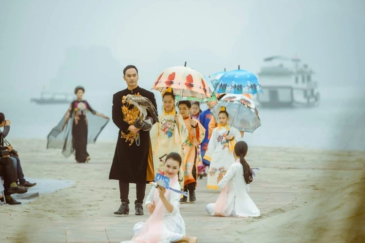 Nghệ nhân ưu tú Lan Hương: “Có thể hoang tưởng, nhưng cần kiên định”