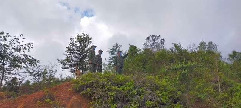 Một buổi tuần tra của cán bộ, chiến sĩ bộ đội biên phòng. Ảnh: NVCC