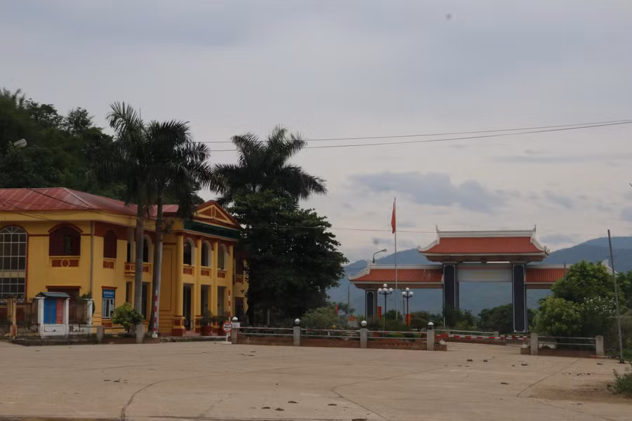 Cửa khẩu xã Chiềng Khương, huyện Sông Mã nơi giao lưu hàng hoá với nước CHDCND Lào.