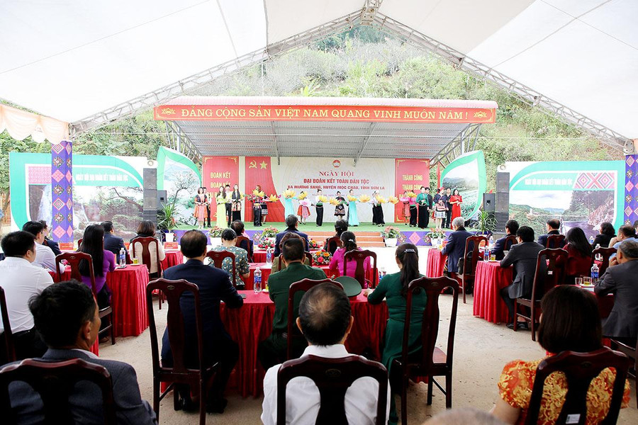 Toàn cảnh Ngày hội Đại đoàn kết toàn dân tộc. (Ảnh Huy Thành).