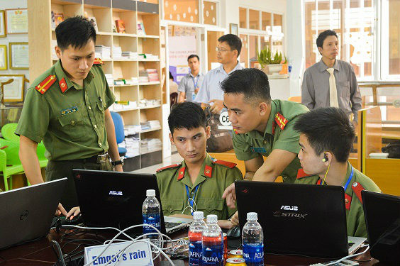 Đội Emgai’s-rain của Học viện An ninh nhân dân - 1 trong 3 đội xuất sắc dành giải Ba tại vòng chung khảo Cuộc thi Sinh viên với An toàn thông tin Đội Emgai’s-rain của Học viện An ninh nhân dân - 1 trong 3 đội xuất sắc dành giải Ba tại vòng chung khảo Cuộc thi Sinh viên với An toàn thông tin