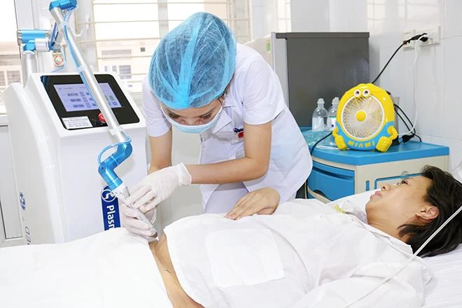 Công nghệ plasma lạnh giúp vết thương bỏng nhanh liền sẹo, giá thành rẻ.