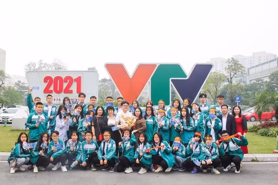 Việc thực hiện các CLB cho học sinh ở Trường THPT Phan Đình Phùng rất linh hoạt và hiệu quả. Việc thực hiện các CLB cho học sinh ở Trường THPT Phan Đình Phùng rất linh hoạt và hiệu quả.