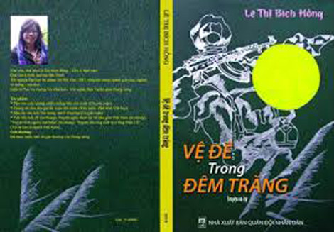 Tập sách 'Vệ đê trong đêm trăng' của Lê Thị Bích Hồng Tập sách 'Vệ đê trong đêm trăng' của Lê Thị Bích Hồng
