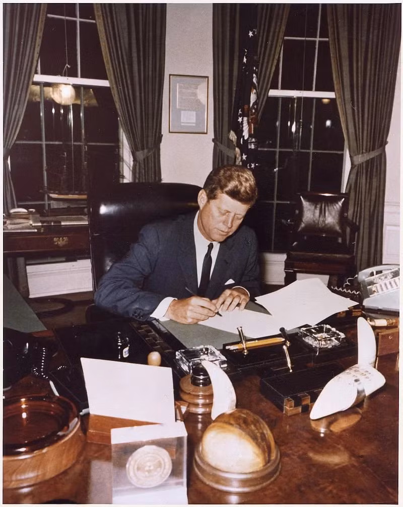 Tổng thống Mỹ John F. Kennedy.