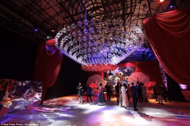 ngam dam cuoi 480 ti cua con trai trieu phu an do hinh anh 4