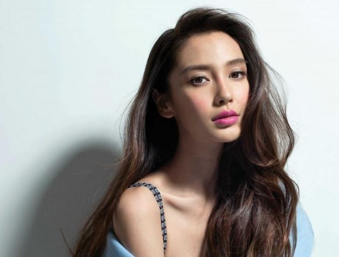 Ngắm loạt ảnh này có ai tin Angela Baby đã 31 tuổi?