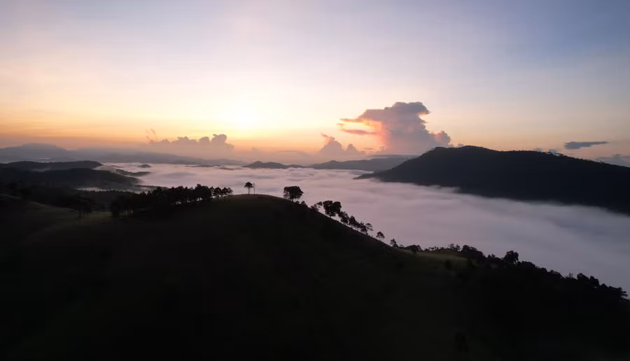 Cảnh tượng lãng mạn không hề thua kém Đà Lạt khiến du khách mê mẩn.