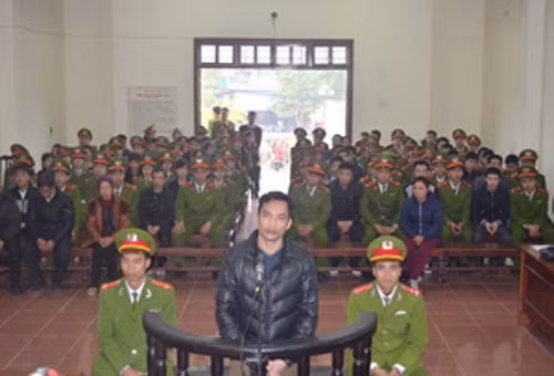 Đề nghị 8 án tử hình vụ mua bán 541 bánh hêrôin