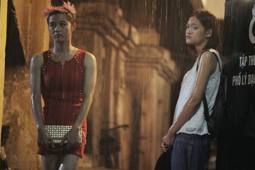 Thanh Duy (vai Linh) và Thùy Anh (vai Huyền) trong một cảnh phim 