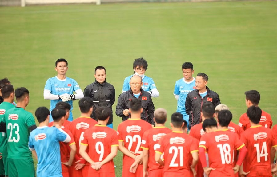 Ai sẽ ra sân đá chính tại vòng loại World Cup 2022 của tuyển Việt Nam?