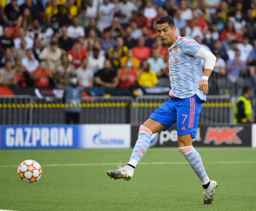 Ronaldo mở tỷ số cho Man Utd nhưng đội nhà vẫn thua ngược.