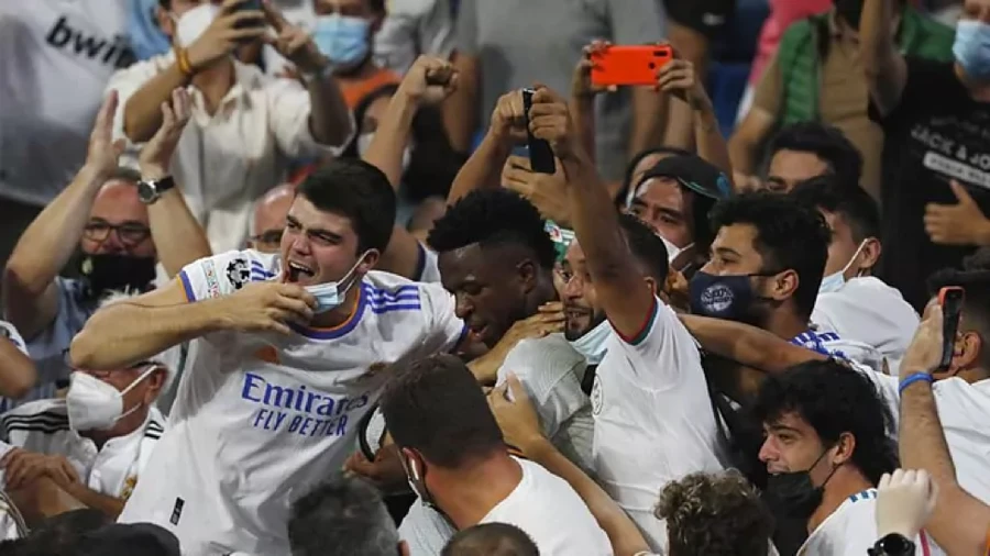 Vinicius đang "gây sốt" ở Real Madrid.