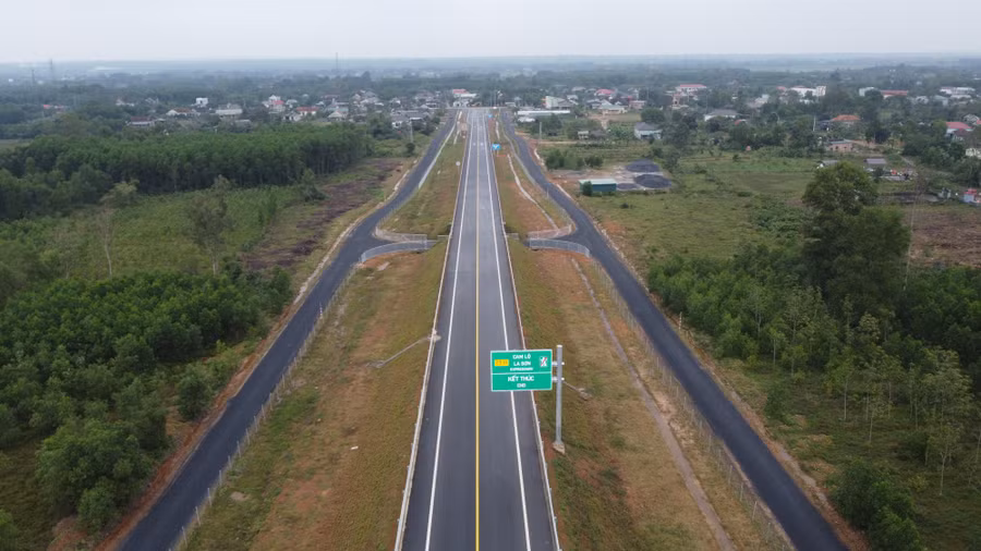 Nâng cao hiệu quả đảm bảo an toàn giao thông trên cao tốc Cam Lộ - La Sơn