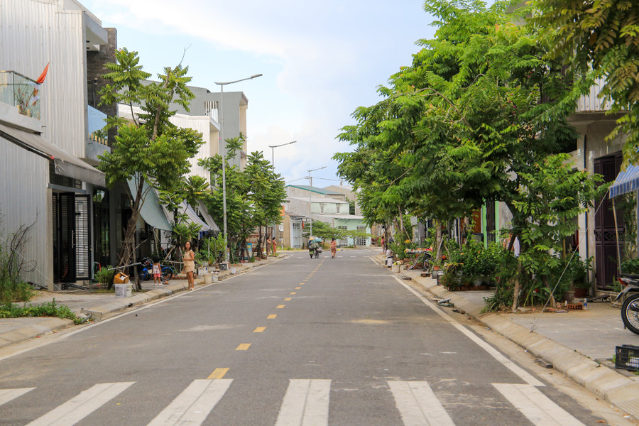 Khu tái định cư phường Hương Sơ (TP Huế) với những ngôi nhà khang trang, rộng rãi trên diện tích đất được cấp từ 60 - 100m2.