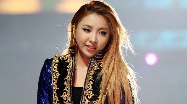 Fan choáng váng khi hay tin Minzy bất ngờ rời nhóm 2NE1