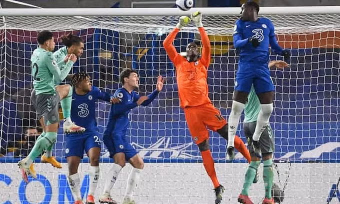 Thủ môn Mendy tiếp tục thi đấu tốt với 7 trận giữ sạch lưới Chelsea.