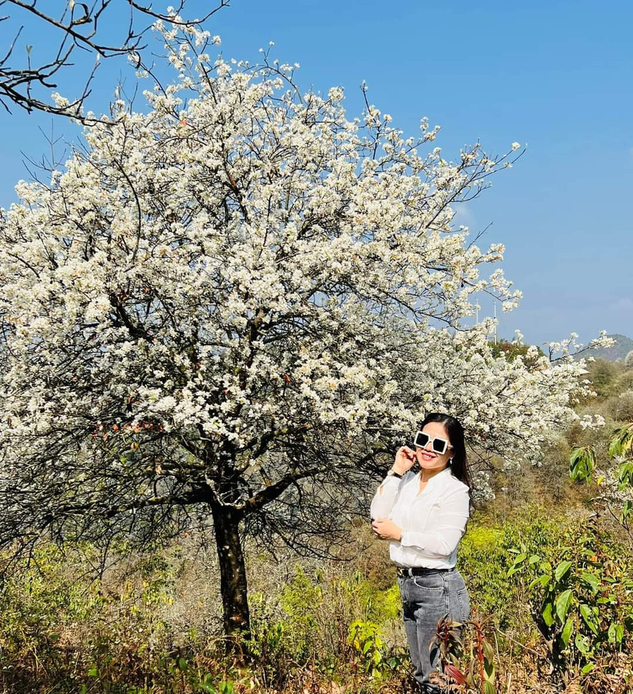 Khách du lịch đến tham quan, trải nghiệm tại Nậm Nghẹp. Khách du lịch đến tham quan, trải nghiệm tại Nậm Nghẹp.