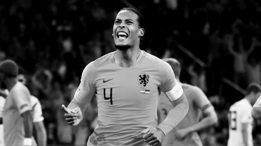 Van Dijk là thủ lĩnh của đội Hà Lan năm 2020. Van Dijk là thủ lĩnh của đội Hà Lan năm 2020.
